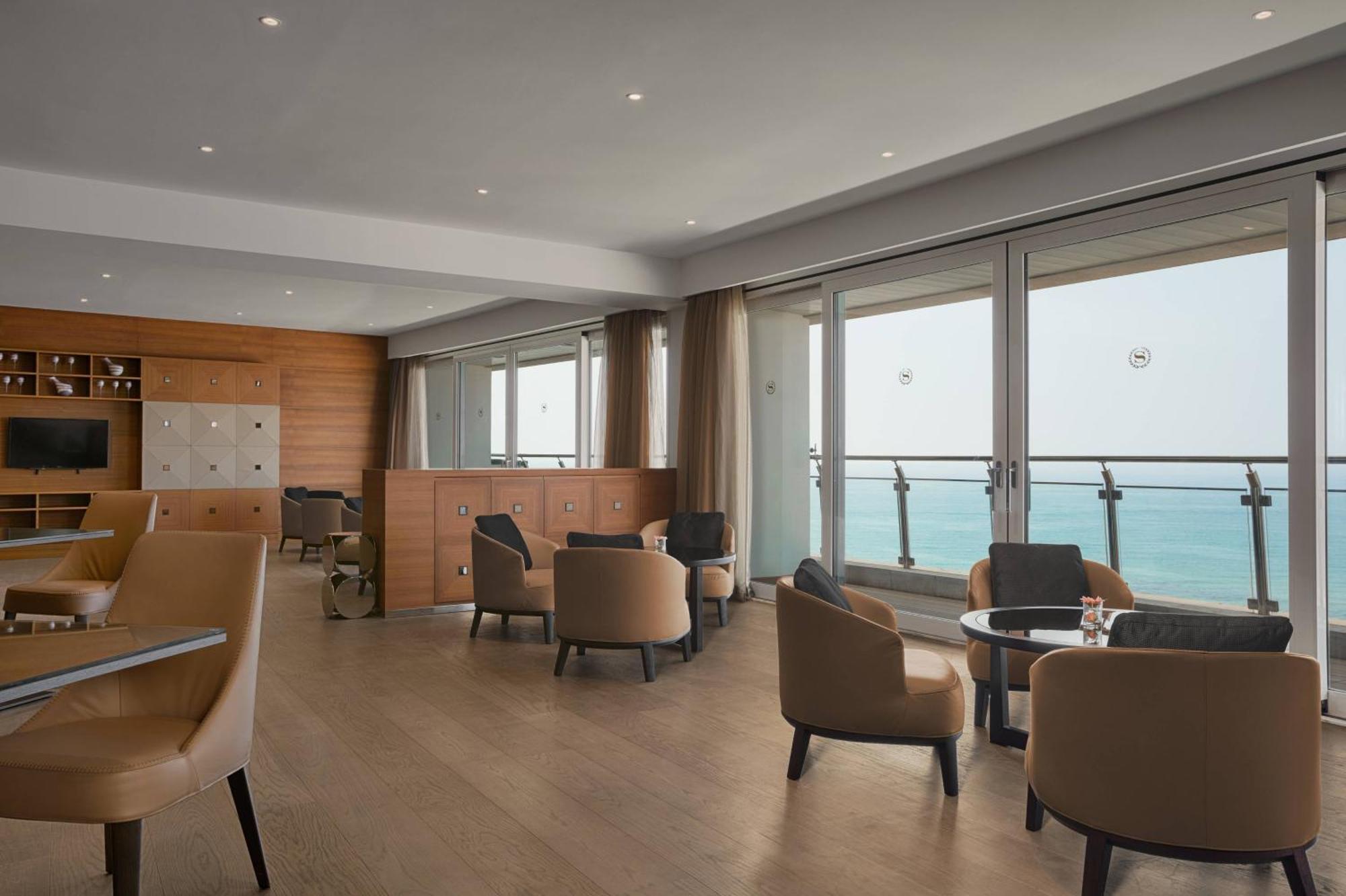 Sheraton Club Des Pins Resort Экстерьер фото